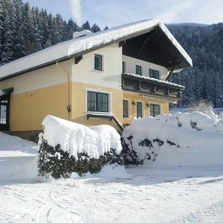 Haus Margarete アパート *